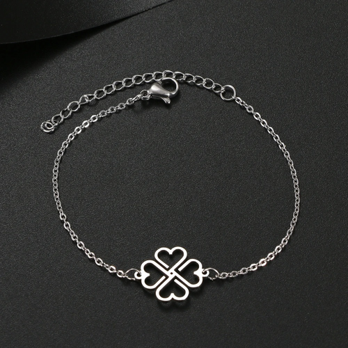 Cora – Stainless Steel Heart Charm Bracelet