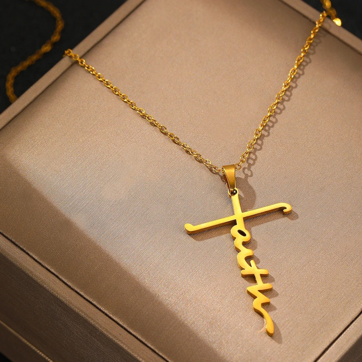 Toivo – Stainless Steel Faith Cross Pendant Necklace