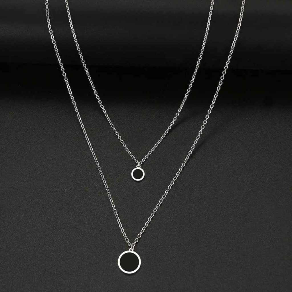 Nami – Layered Circle Pendant Necklace