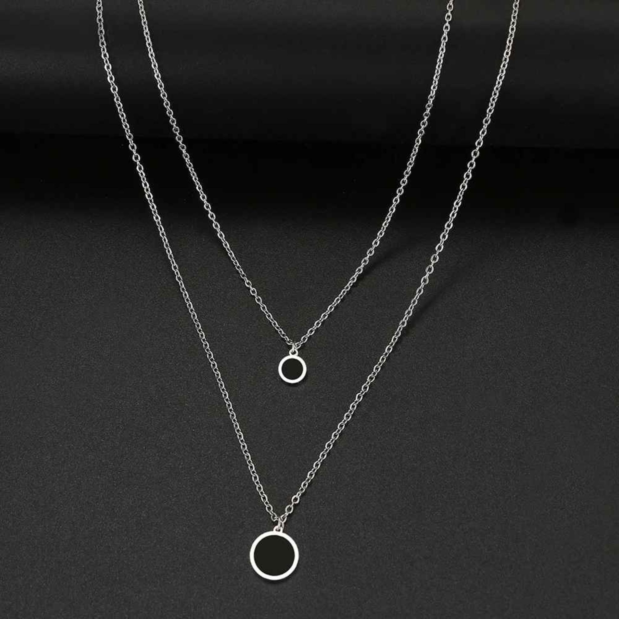 Nami – Layered Circle Pendant Necklace