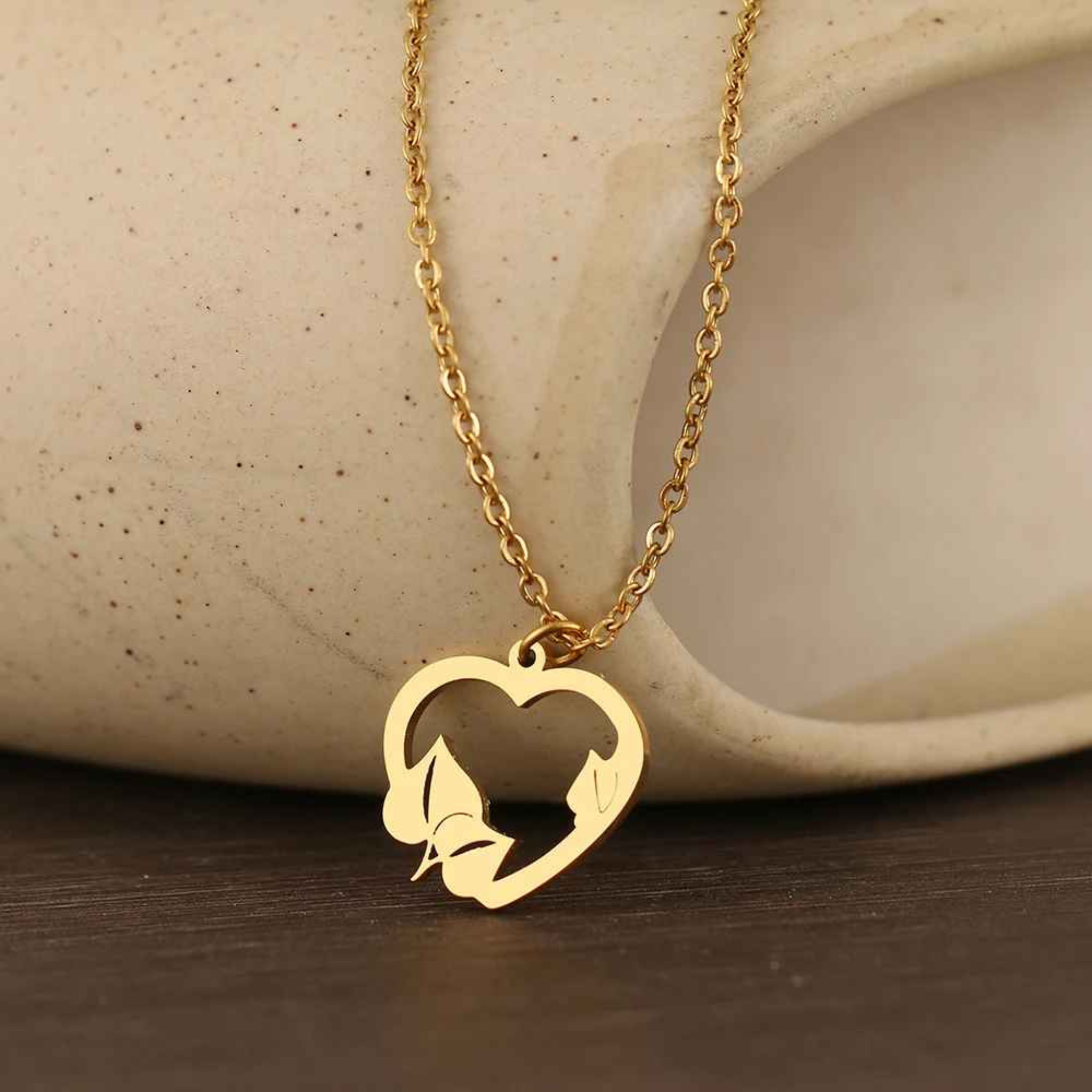 Nila – Stainless Steel Heart & Maple Leaf Pendant Necklace