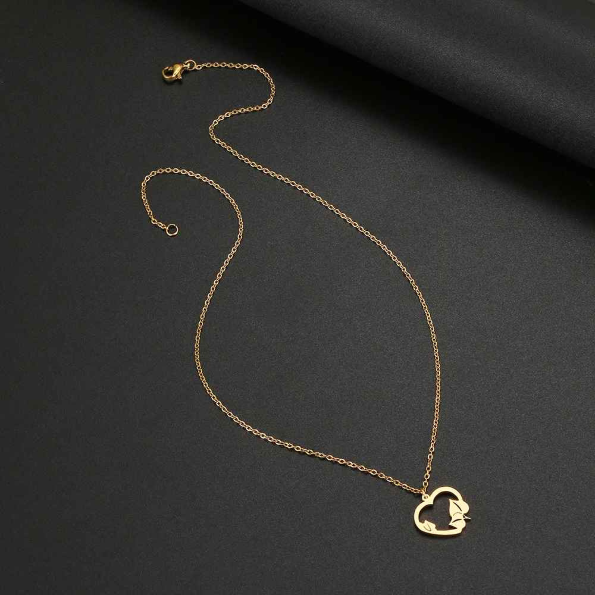 Nila – Stainless Steel Heart & Maple Leaf Pendant Necklace