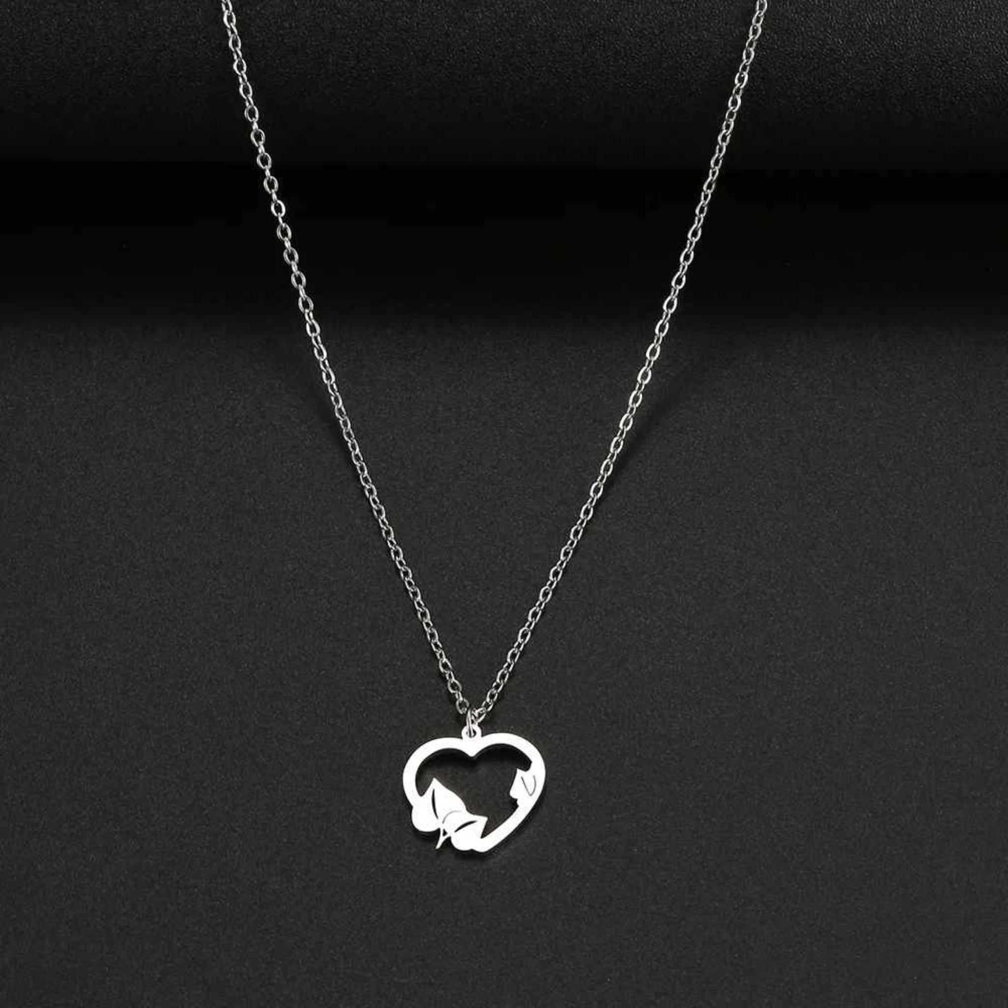 Nila – Stainless Steel Heart & Maple Leaf Pendant Necklace