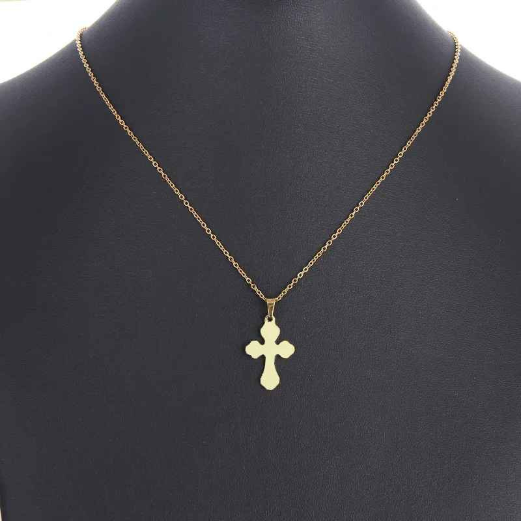 Sangre – Stainless Steel Cross Pendant Necklace