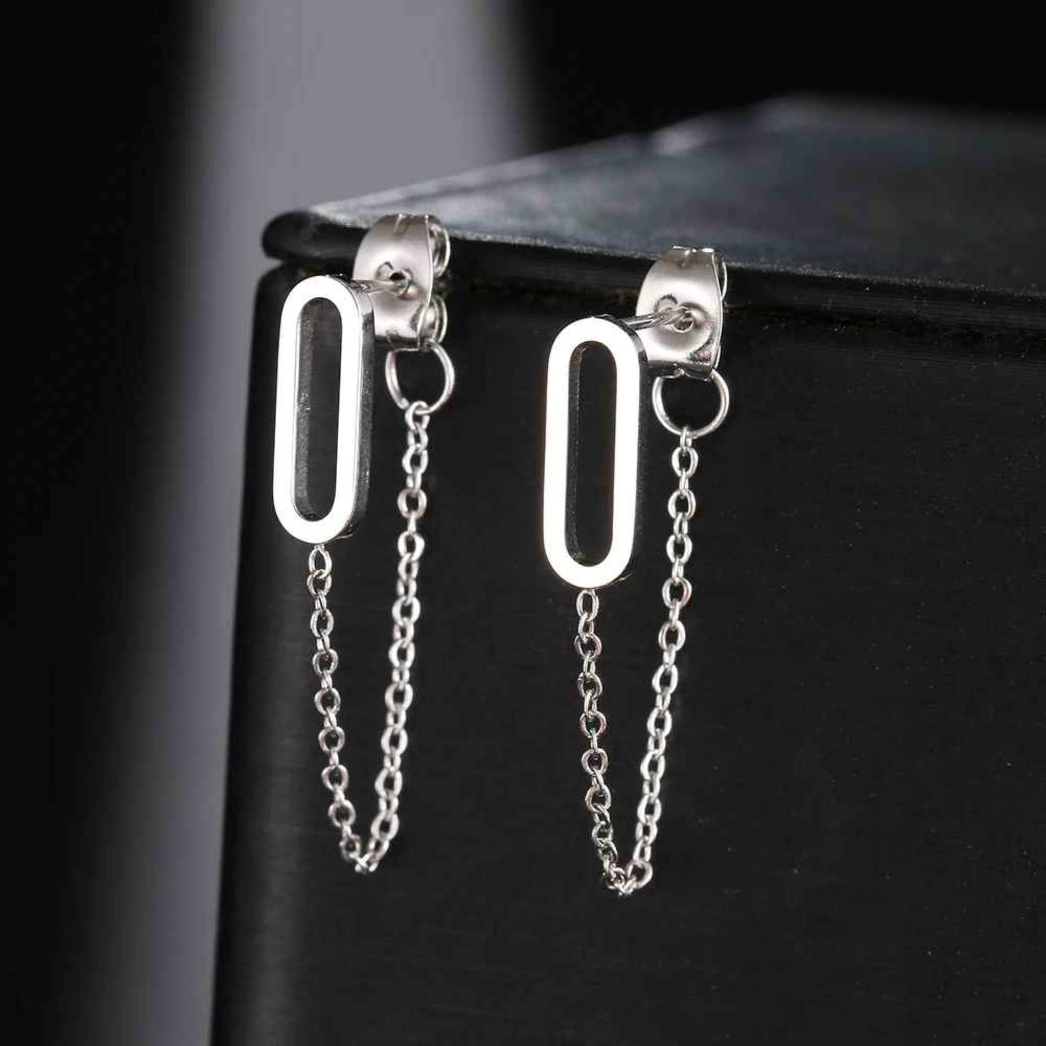 Tamu Hollow Round Rectangle Stainless Steel Studs