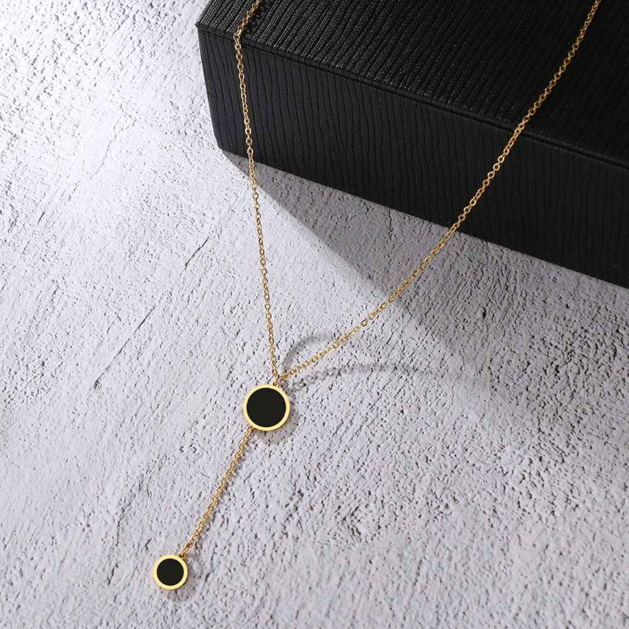 Vida – Stainless Steel Pendant Necklace